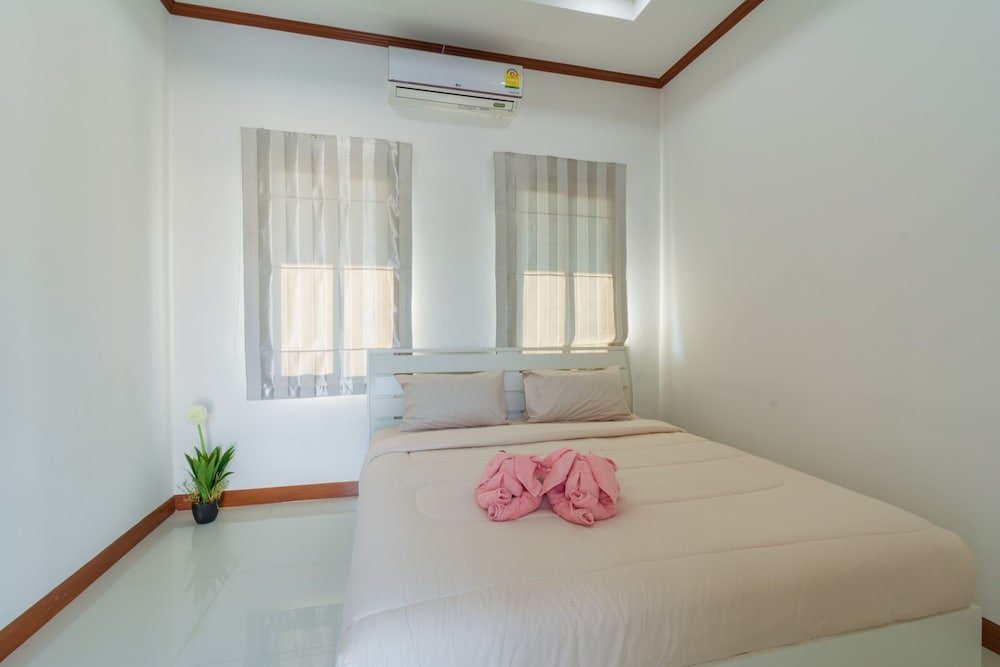 Хуахин: Private 4 Bedroom Pool Villa NB6
