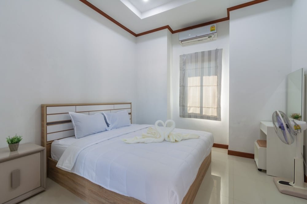 Хуахин: Private 4 Bedroom Pool Villa NB6