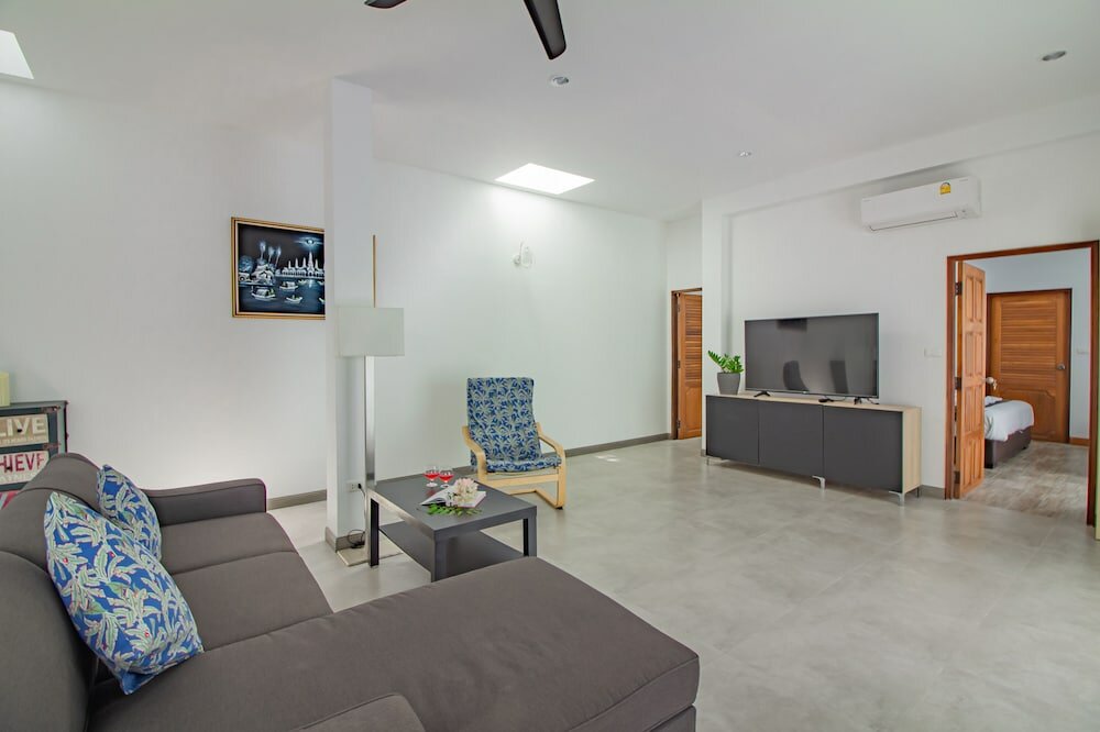 Паттайя: Private pool 3BDR villa beach at 200m