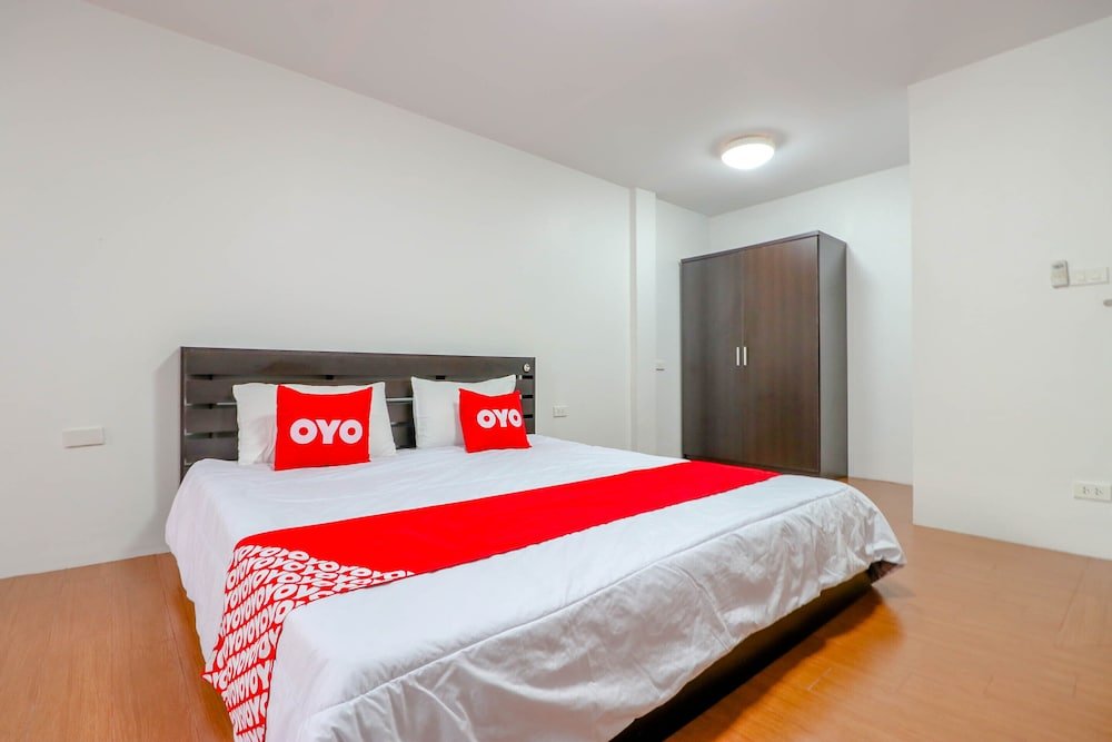 Бангкок: The Palm Apartment by OYO Rooms