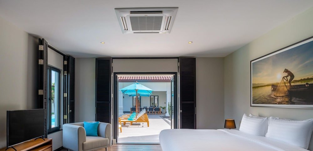 Хуахин: Luxury 5 Bedroom Pool Villa B11B