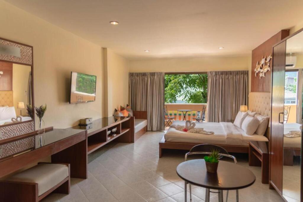 Кату: Park 38 Hotel