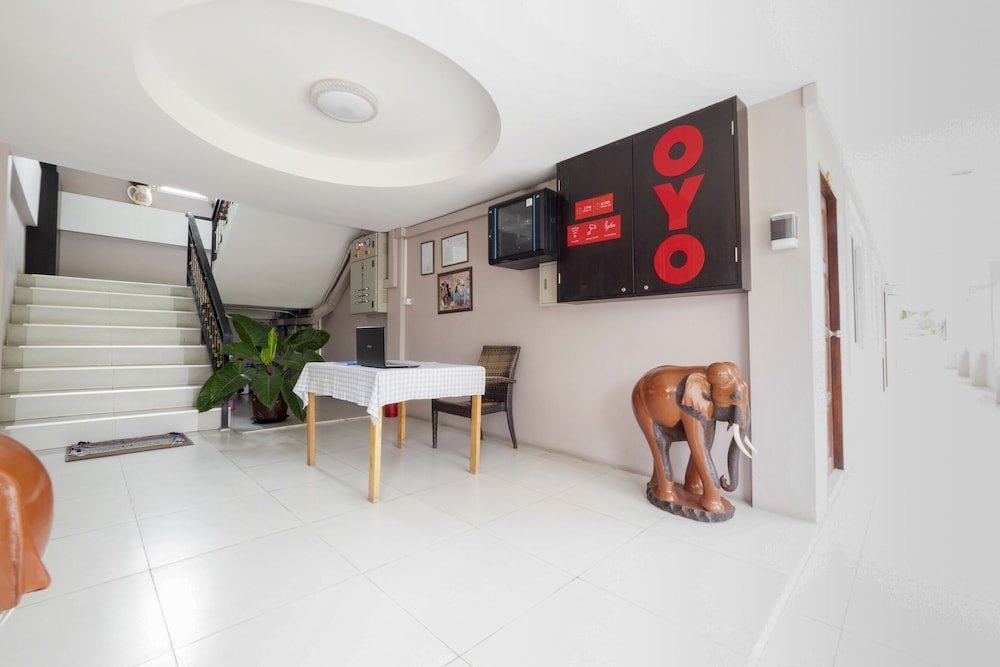 Паттайя: Phensri Apartment by OYO Rooms