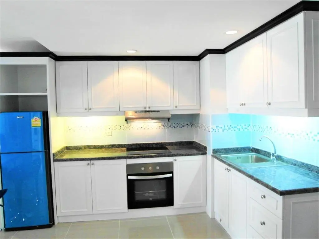 Паттайя: Sea View 16th Floor Condo at Jomtien Beach
