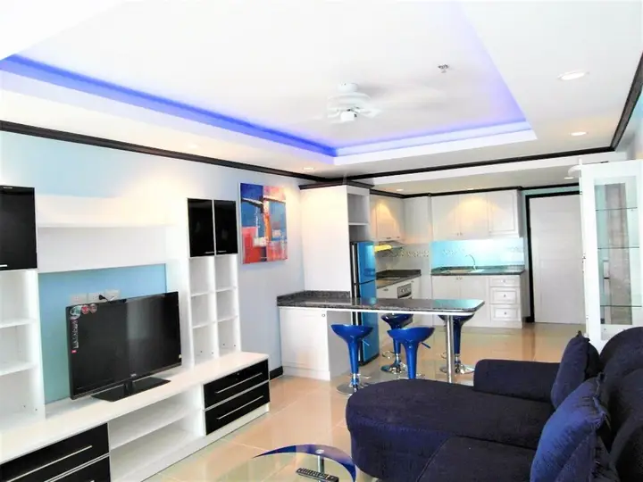 Паттайя: Sea View 16th Floor Condo at Jomtien Beach