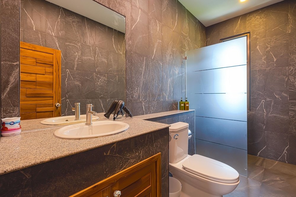 Хуахин: Pool villa  4 BR walking to Beach HV