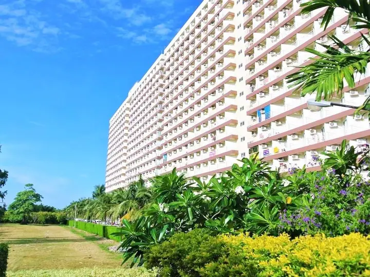 Паттайя: Jomtien Beach Condo - Floor 4 Studio Close to the Beach