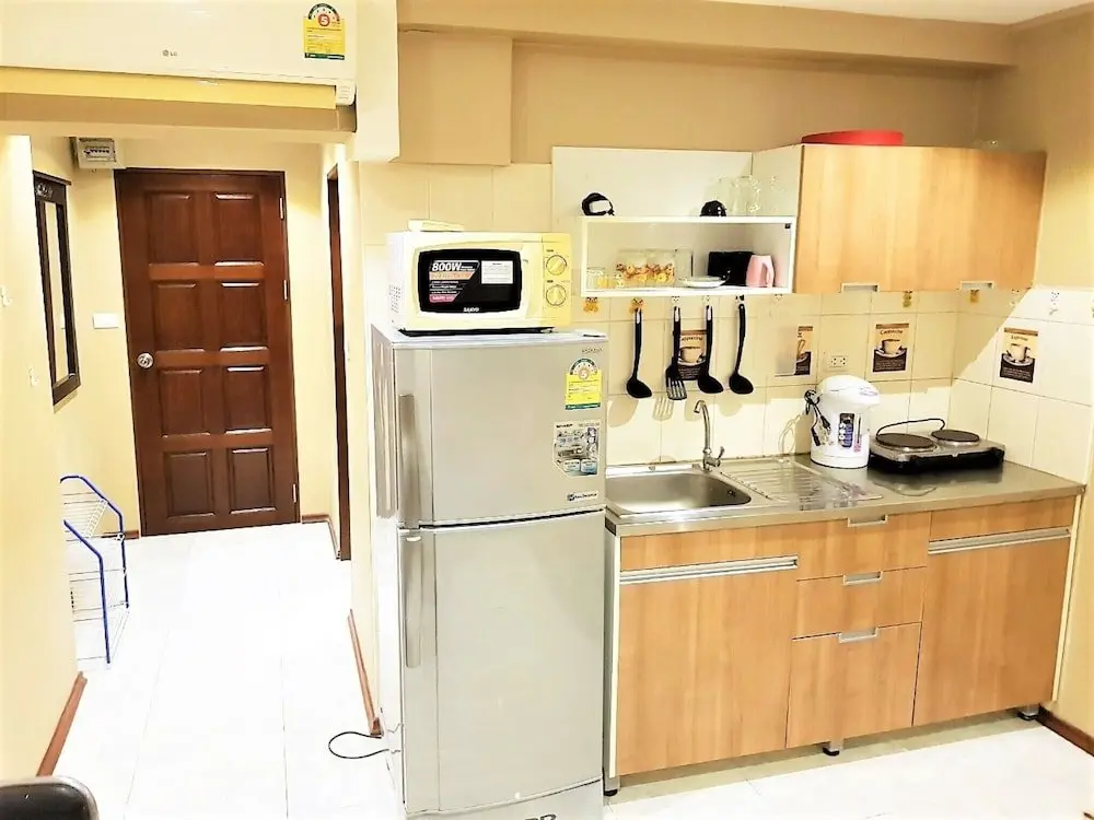 Паттайя: Jomtien Beach Condo - Floor 4 Studio Close to the Beach