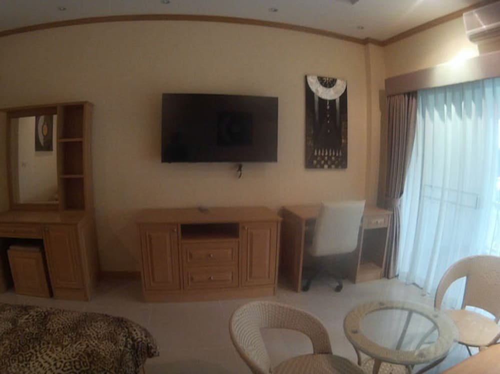 Паттайя: Baan Suan Lalana Floor 1 Room 110