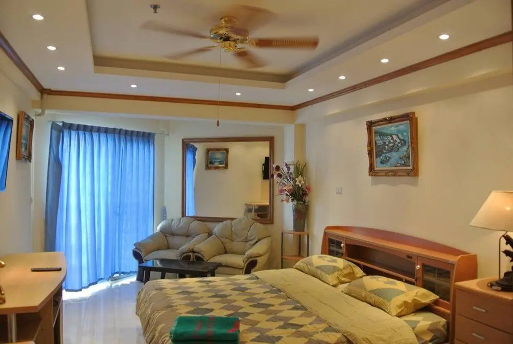 Паттайя: Jomtien Beach Condominium A2 F13 R4