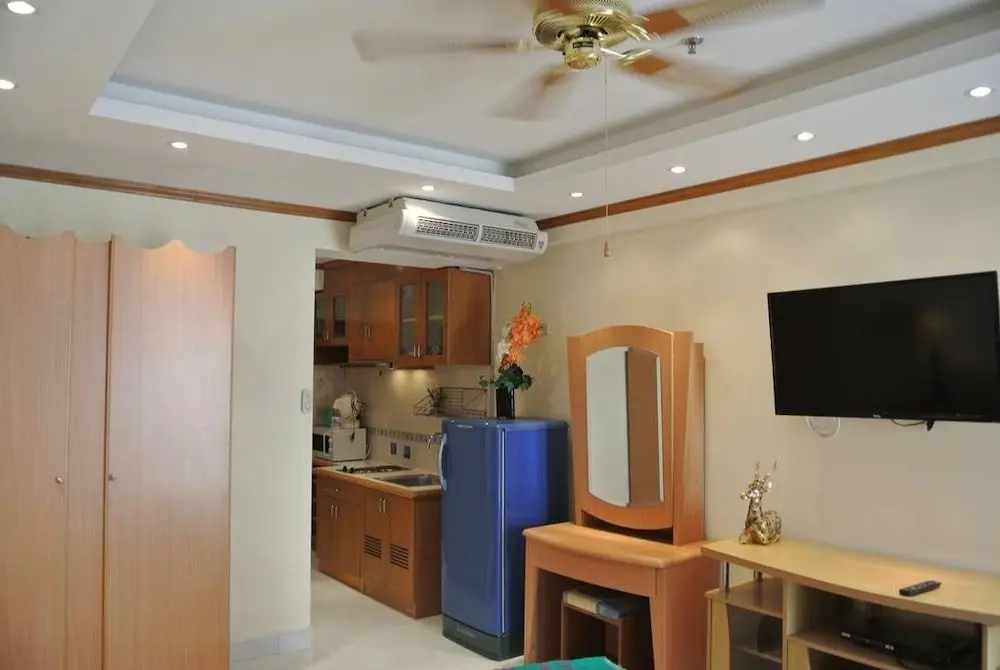 Паттайя: Jomtien Beach Condominium A2 F13 R4