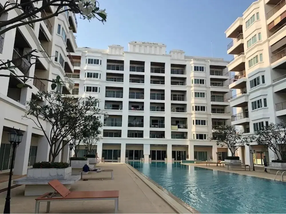 Паттайя: Platinum Suites Floor 6 Room 63
