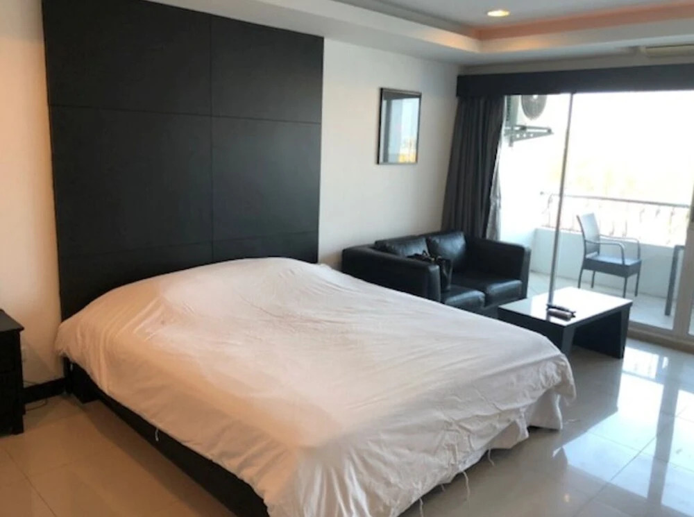 Паттайя: Platinum Suites Floor 6 Room 63