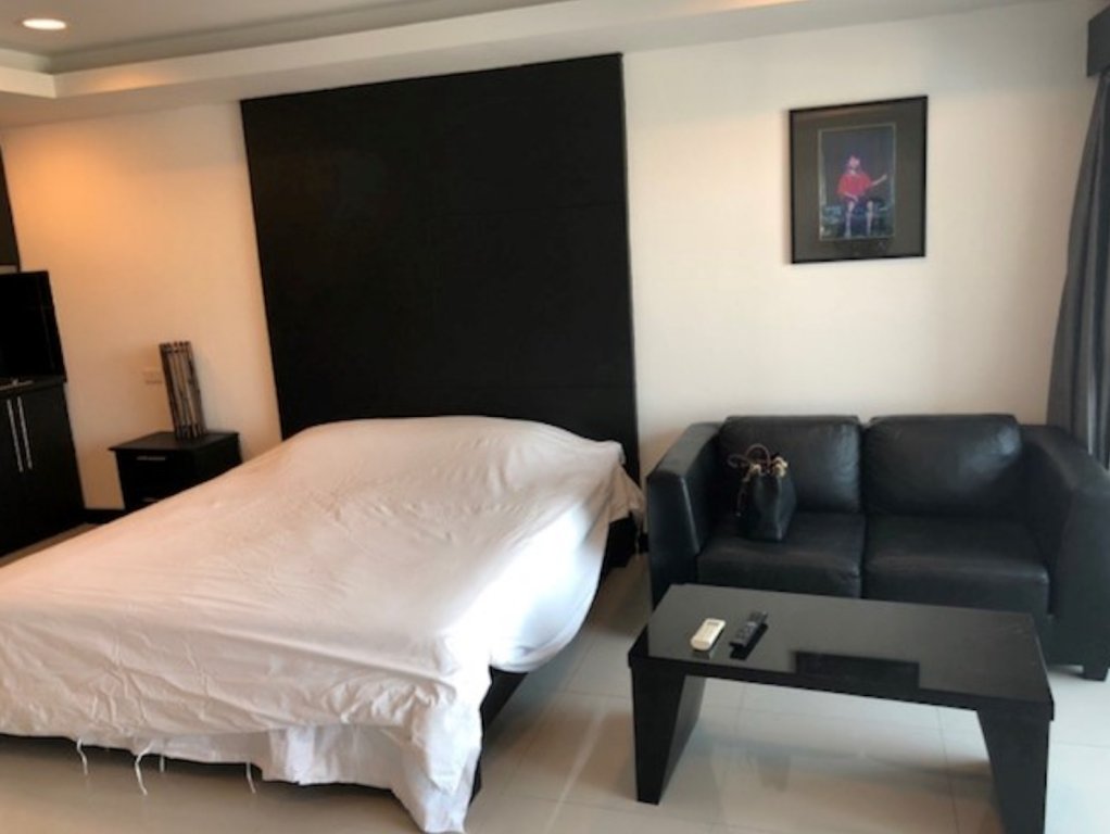 Паттайя: Platinum Suites Floor 6 Room 63