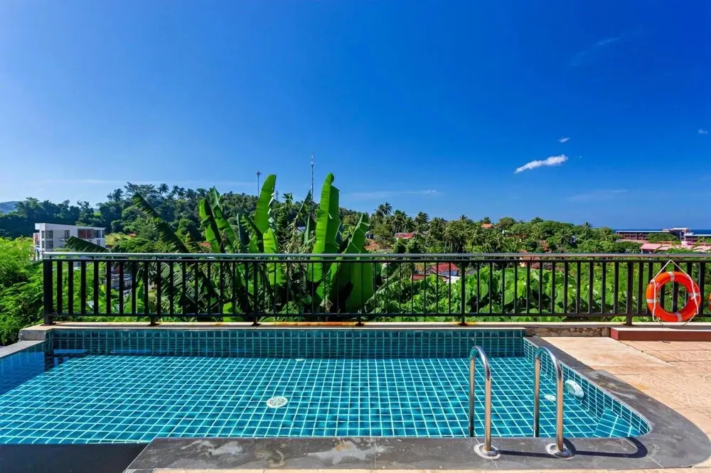 Муанг: Top Floor sea View 2br Apartment Near Karon Beach