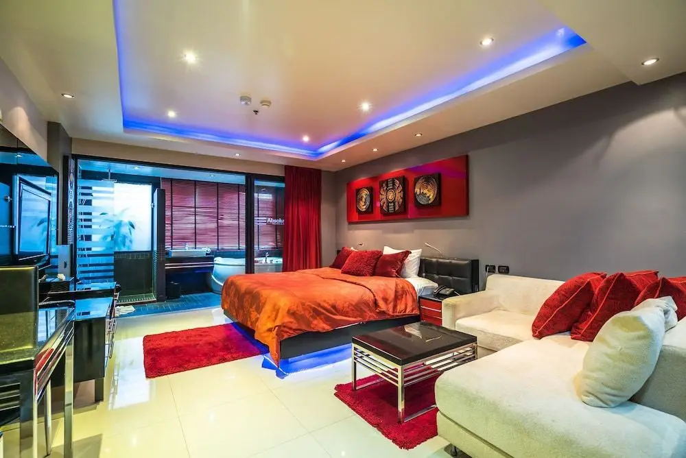 Кату: Absolute Bangla Suites by Lofty