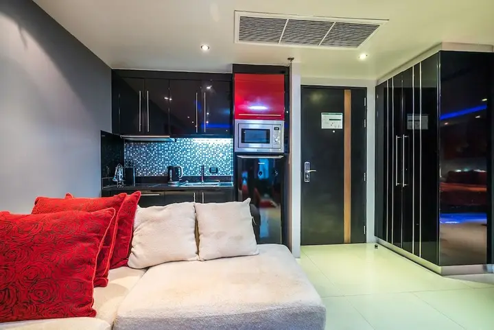Кату: Absolute Bangla Suites by Lofty