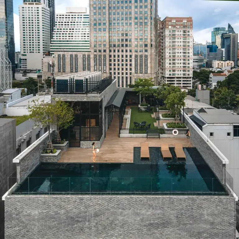 The Coach Hotel Sukhumvit / Asok BTS Bangkok by Compass Hospitality — фото 1
