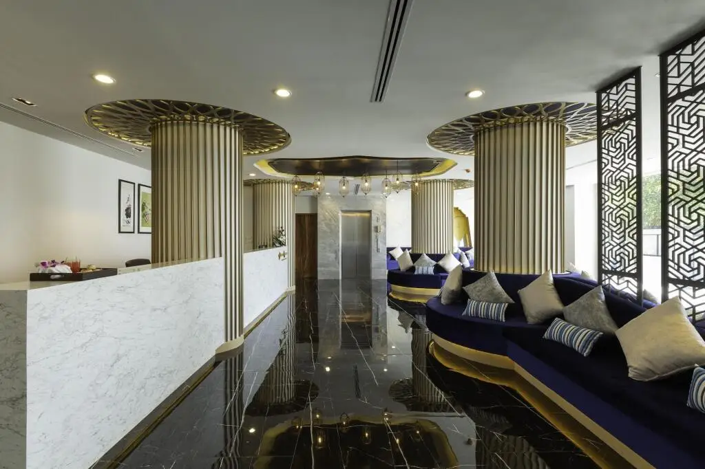 Кату: Kana Triple L Hotel