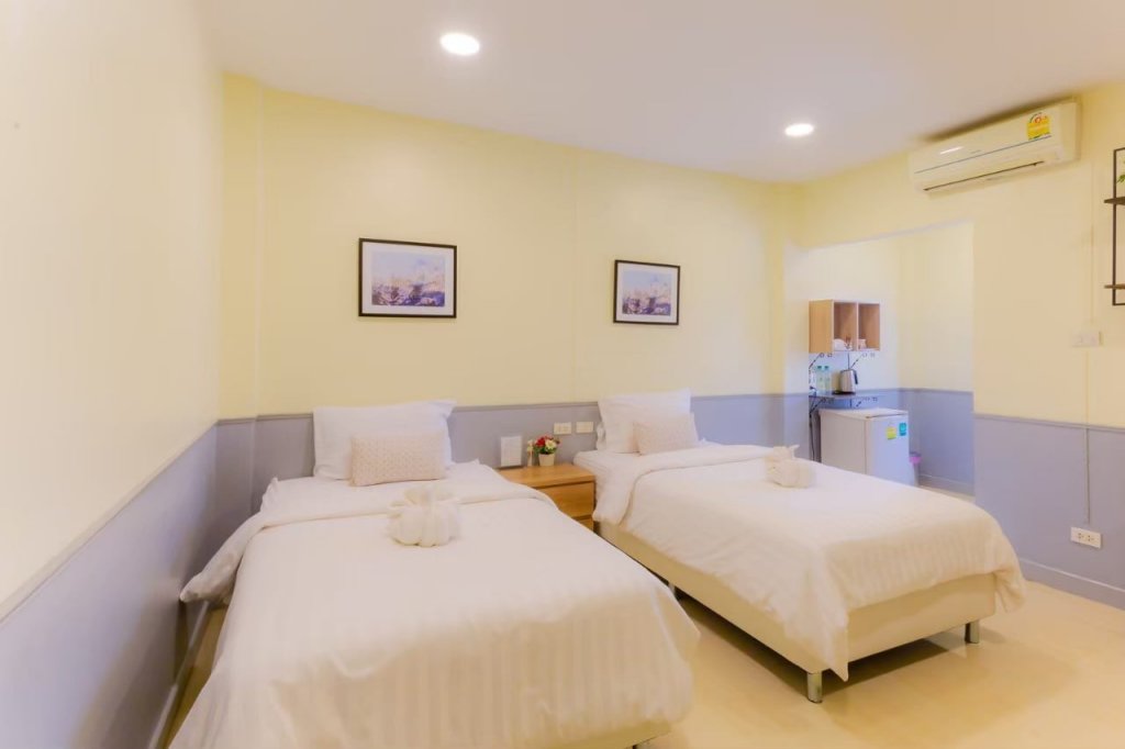 Хуахин: Naruchol Hotel