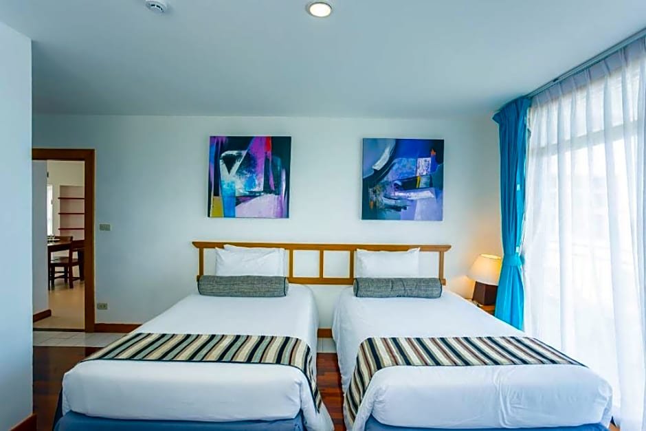 Муанг: Waterfront Suites Phuket by Centara