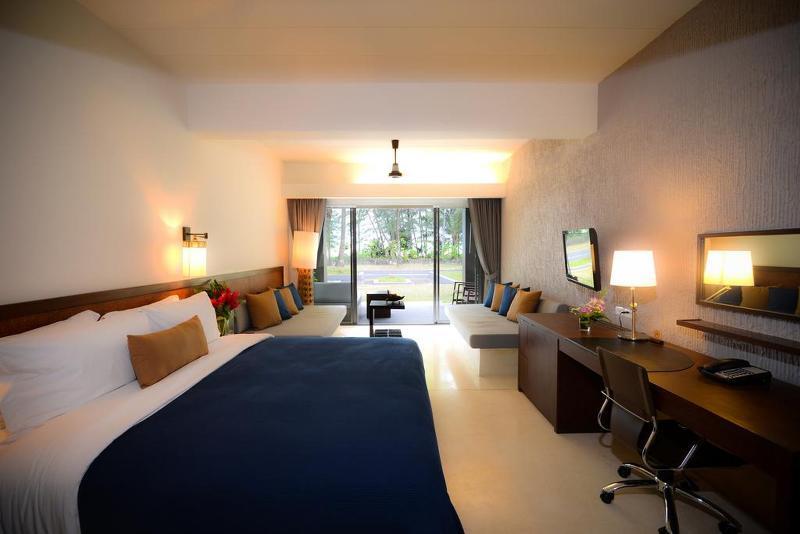Такуа Па: The Grand Southsea Khaolak Beach Resort