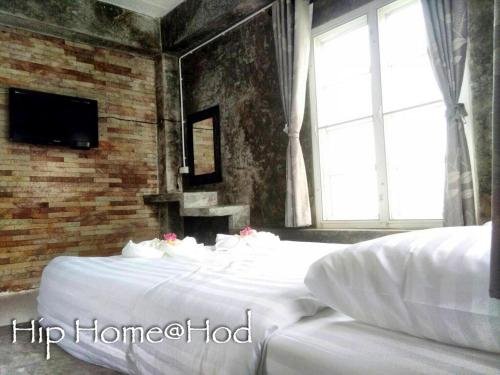 Чом-Тонг: Hip Home at Hod