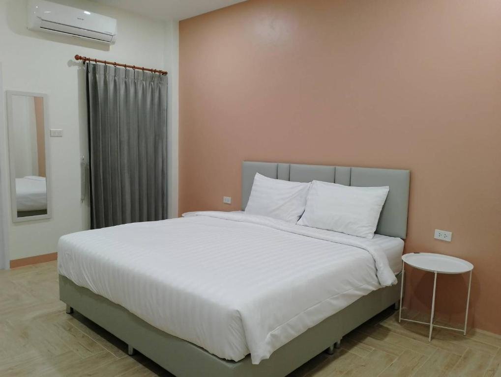 Банпхай: Ama Apartment