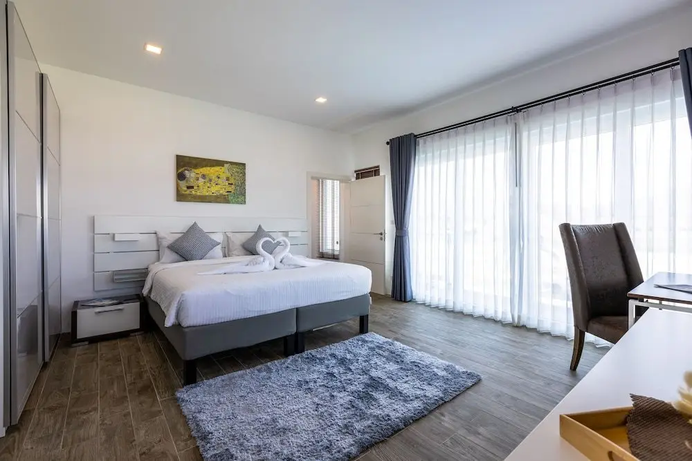Чаам: Modern 3 bedroom Pool Villa PG19