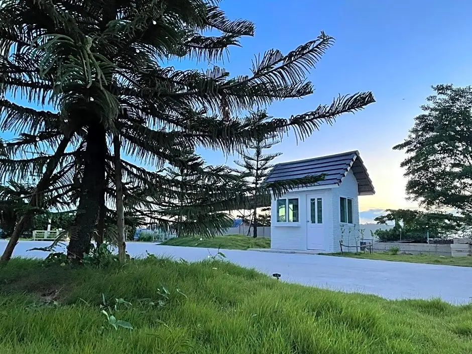 Сирача: Siri Residence Bowin