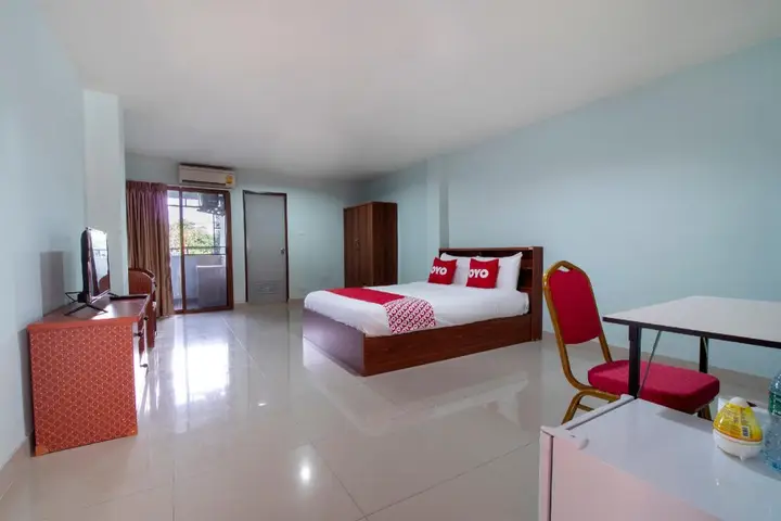 Сирача: OYO 440 Season 5 Residence