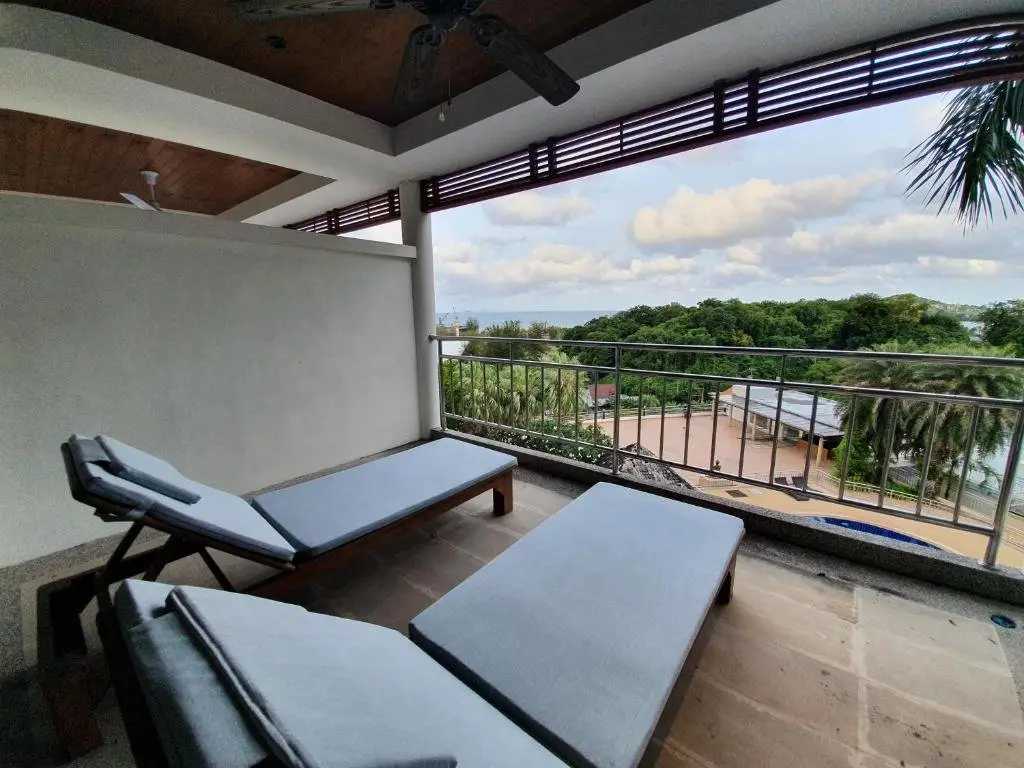 Муанг: Spacious apartment with Ocean view in Panwa