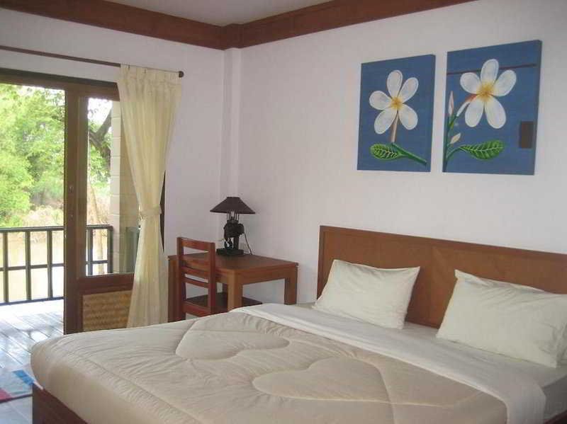 Утхай-Тхани: Uthai River Lake Hotel