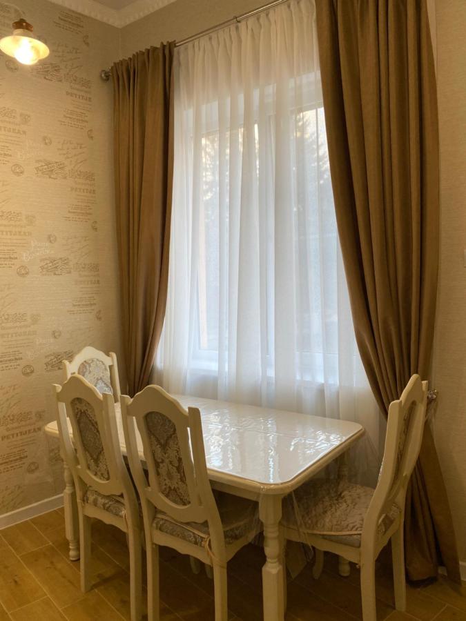 Ессентуки: Апартаменты у озера