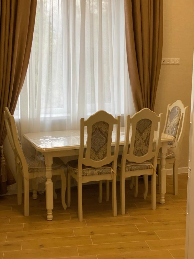 Ессентуки: Апартаменты у озера