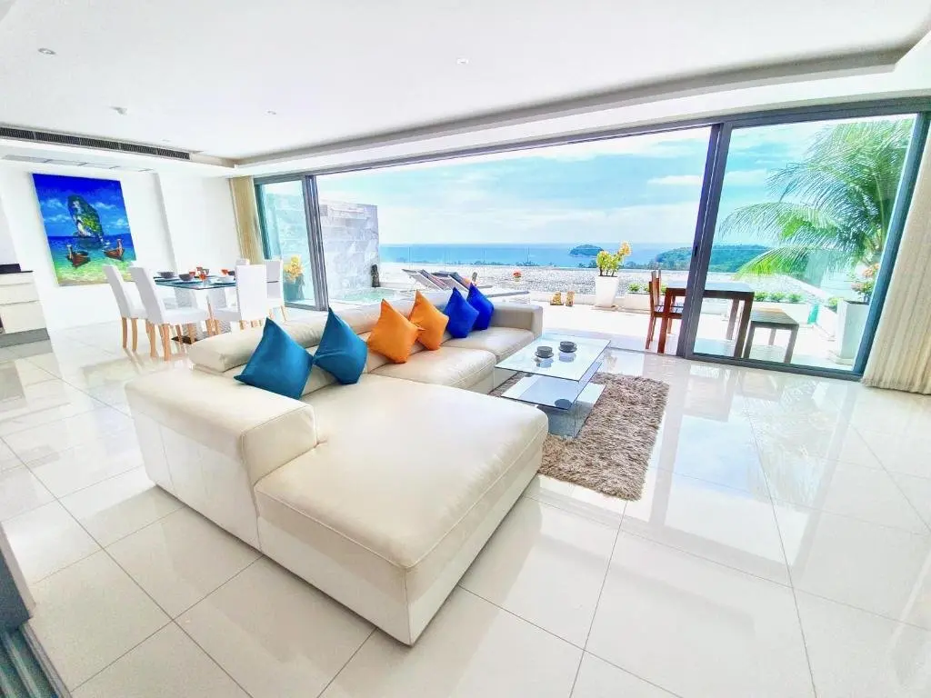 Муанг: The View : Luxury Sea View Room with Jacuzzi near Karon Beach