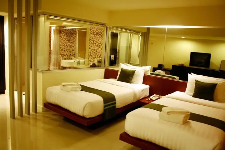 Кату: Me Hotel