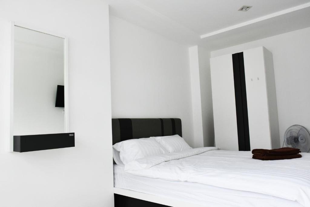 Паттайя: Trio Gems Condo by Able Estate