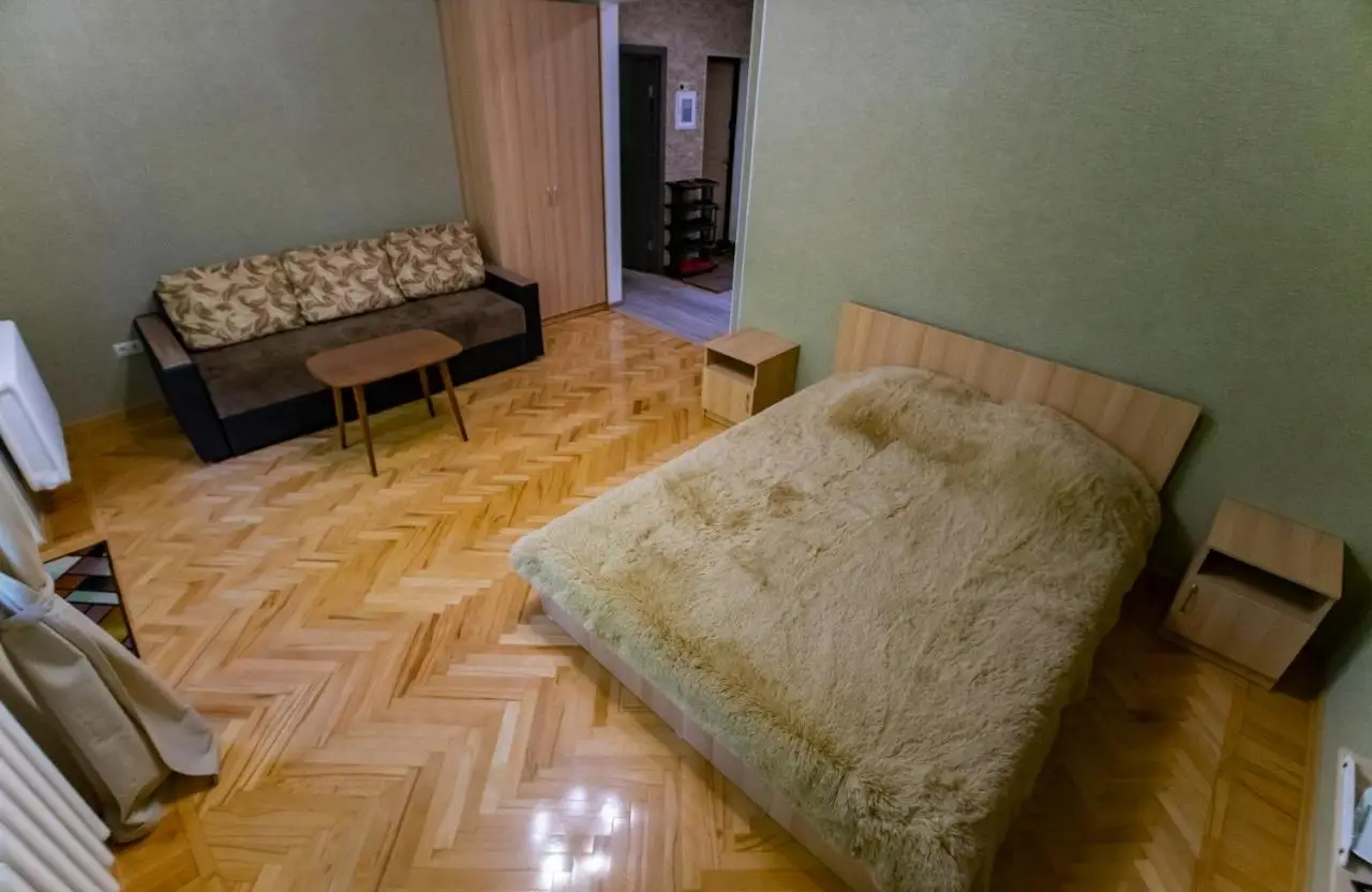 Железноводск: Трехкомнатная квартира в курортной части города Железноводска
