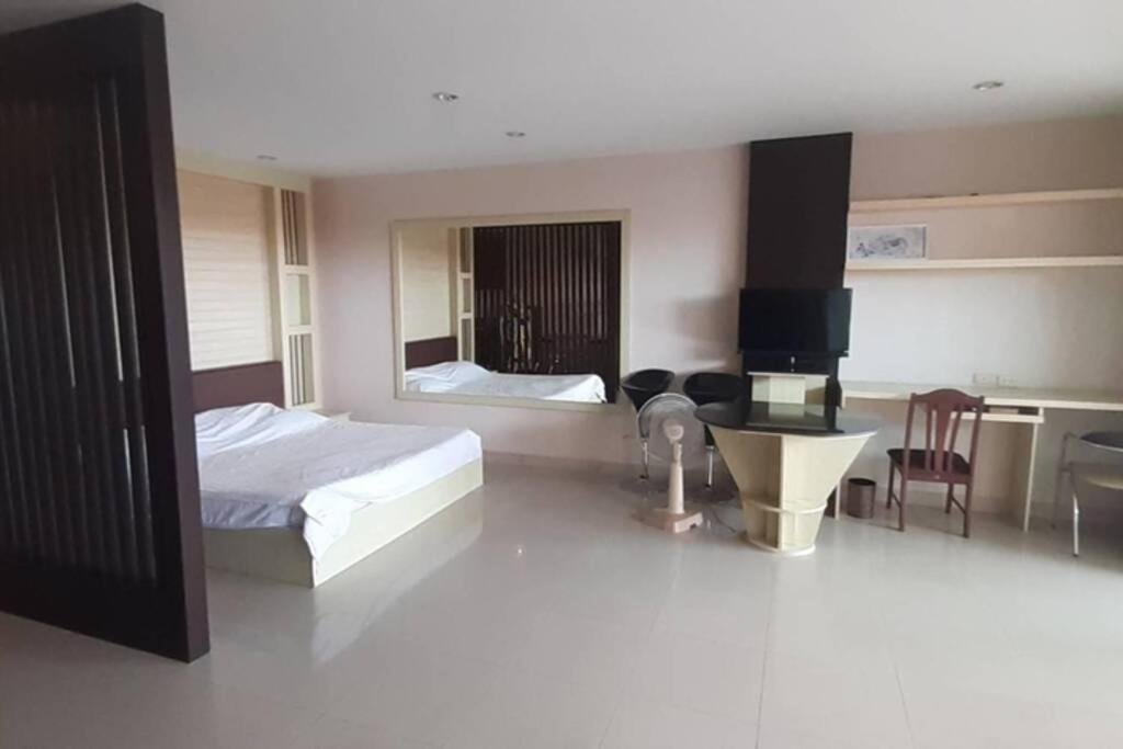 Паттайя: Wongamat Privacy Condo Apartments for rent