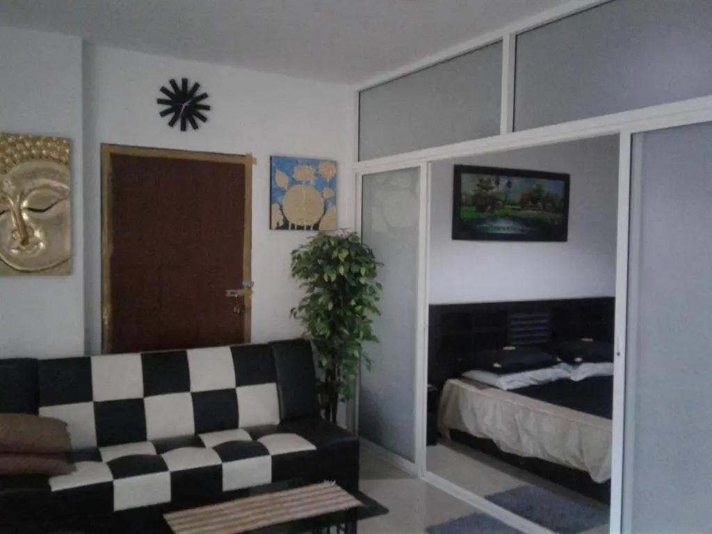 Паттайя: Wongamat Privacy Apartment for 1-6 People