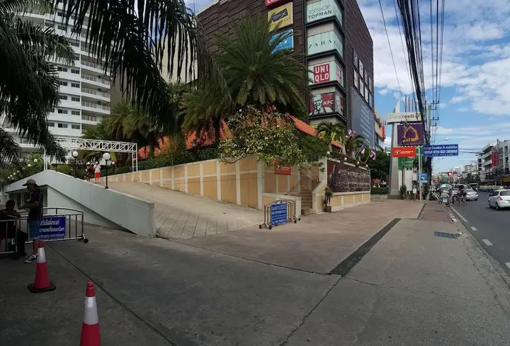 Паттайя: VTSIX Condo Service at View Talay 6 Condo Pattaya