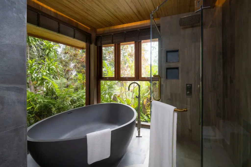 Муанг: Sinae Phuket