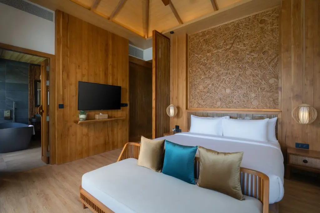 Муанг: Sinae Phuket