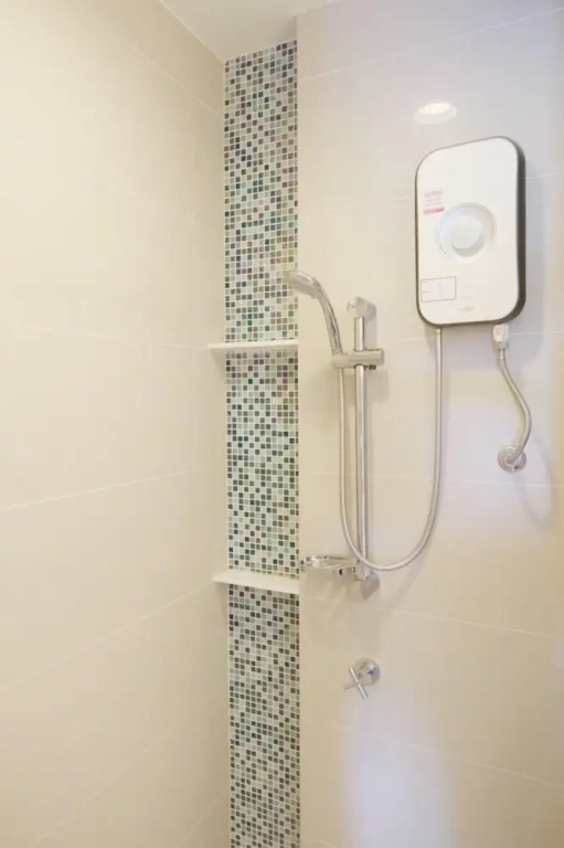 Сам-Рои-Йот: The Sea Condominium A22