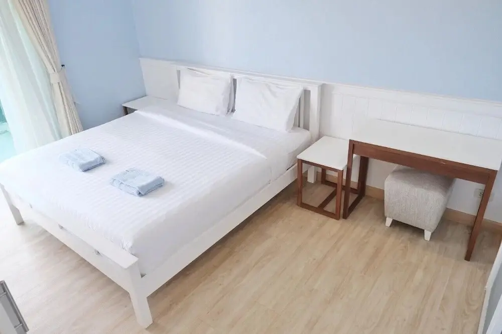 Сам-Рои-Йот: The Sea Condominium A22
