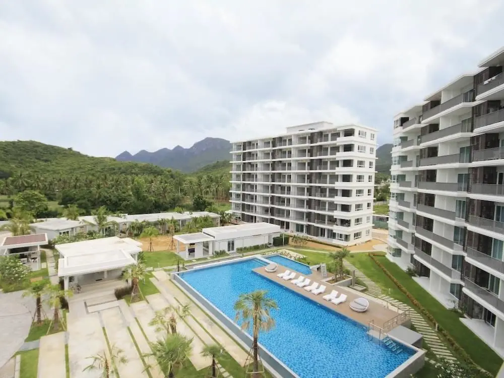 Сам-Рои-Йот: The Sea Condominium A22