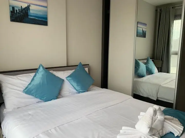 Паттайя: The Base Central Pattaya by Fiona