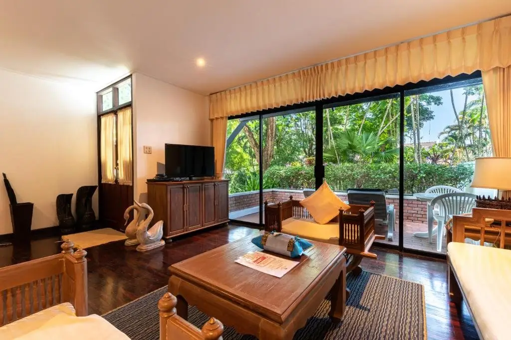 Кату: Kamala Beach Estate Beach Front Apartments