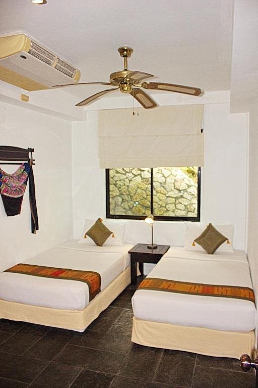 Кату: Kamala Beach Estate Beach Front Apartments